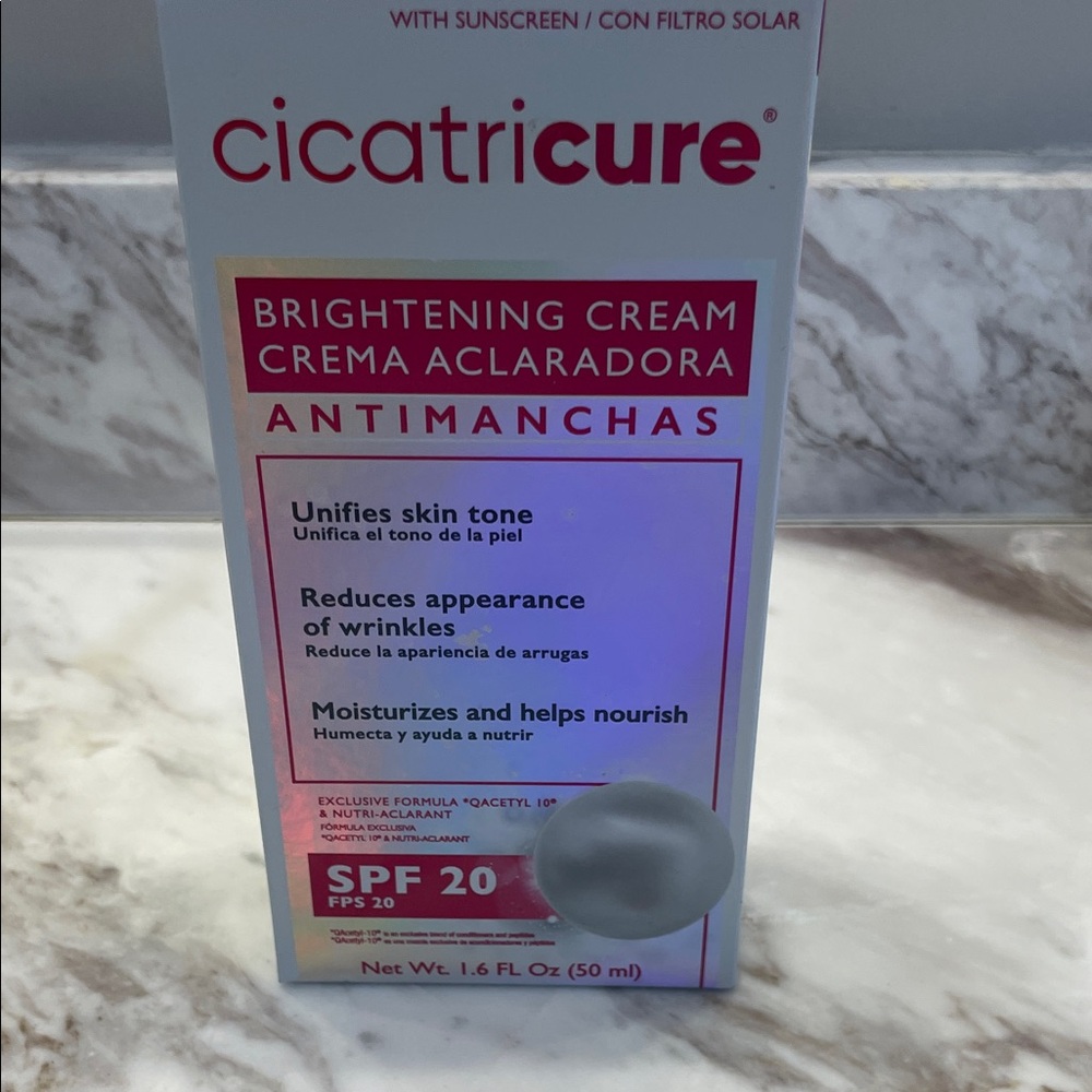 Brightening Cream with SPF 20 - White